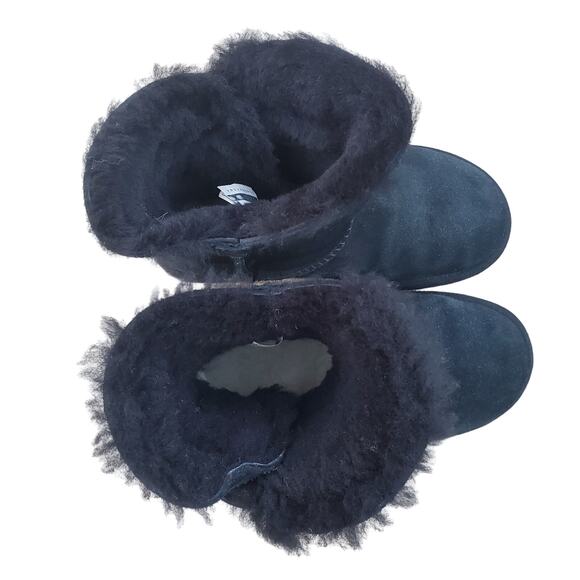 UGG Constantine Genuine Lamb Shearling Black Lace Up Boots Women's Size 6 US - Picture 11 of 16